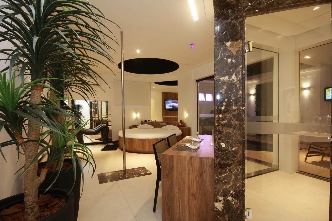 Motel Imperium (Adults Only) Osasco Buitenkant foto